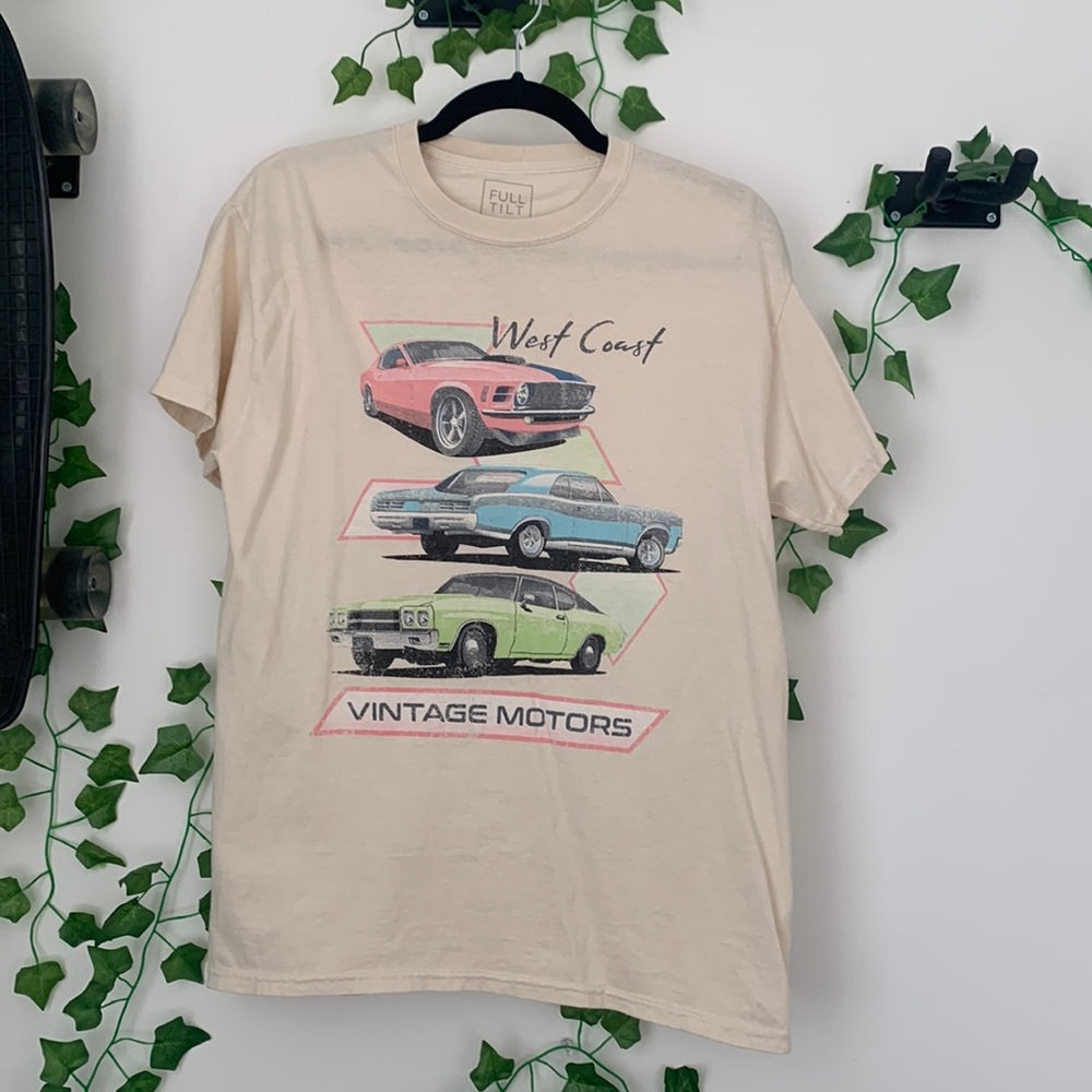 TILLYS WEST COAST CAR CREAM T-SHIRT